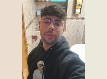 Roomgo ES - Javier - 23 - Barcelona