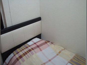Roomgo HK - Flat share in Causeway Bay/Wan Chai, Wan Chai - HKD4,000 pcm