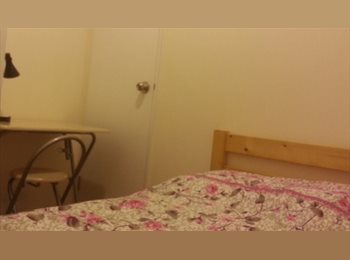 Roomgo HK - Flat share in Wan Chia, Wan Chai - HKD6,000 pcm