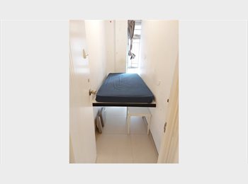 Roomgo HK - Shared flat in North Point, less than a min walk to the station, Quarry Bay - HKD3,500 pcm