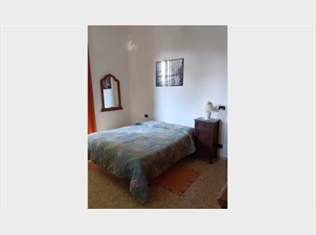 Roomgo IT - Ampia camera singola, Bagno a Ripoli - 450 € al mese