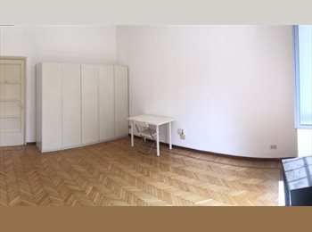 Roomgo IT - Posto letto in doppia per ragazza, Milano - 550 € al mese