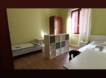 Roomgo IT - Posto letto in camera condivisa., Padova - 350 € al mese