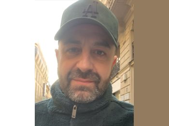 Roomgo IT - Giancarlo  - 42 - Firenze