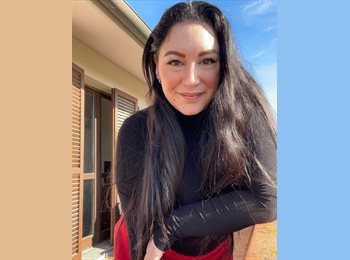 Roomgo IT - Debora  - 29 - San Miniato