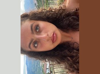 Roomgo IT - Maria Karol - 21 - Roma Centro