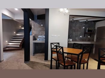 Roomgo MX - A una cuadra de Trozmer, UVP y Plaza Crystal. ¡Amueblado y Baño Propio!, Puebla - MX$4,600 por mes