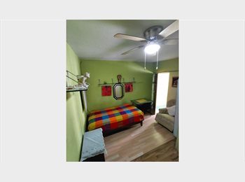 Roomgo MX - Recámara amueblada servicios incluidos, Monterrey - MX$5,000 por mes