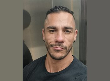 Roomgo MX - Jonh - 40 - Guadalajara