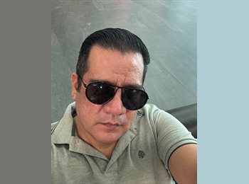 Roomgo MX - Anton - 40 - León