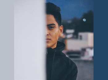 Roomgo MX - Kenzo - 27 - México - D.F.