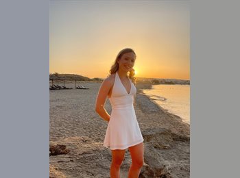 Roomgo NZ - Lisa  - 19 - Auckland