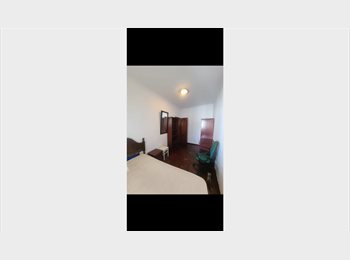 Roomgo PT - Quarto para Estudante Rapaz Lisboa (Largo de Dona Estefânia), Lisboa - 420 € Por mês