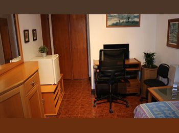 Roomgo PT - Alugo quarto em Oeiras, Lisboa - 430 € Por mês