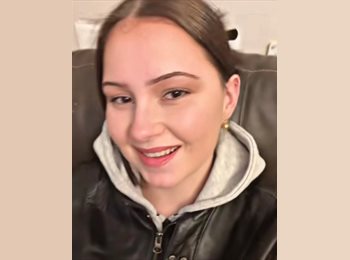 Roomgo PT - Nikki Rosa - 21 - Lisboa