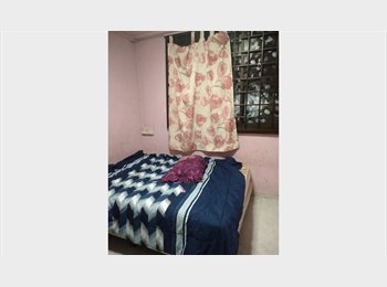 Roomgo SG - Hougang Avenue 6, near Hougang MRT, Common Room, for rent, Buangkok - $800 pm