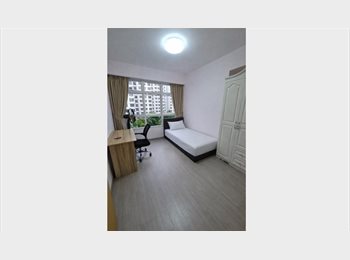 Roomgo SG - Common Room to Rent, Sengkang, Punggol - $900 pm