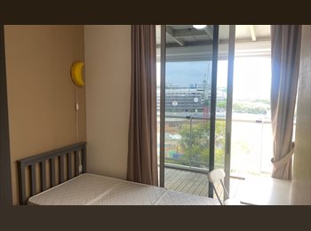 Roomgo SG - Pasir Ris condo$1300, Pasir Ris - $1,300 pm