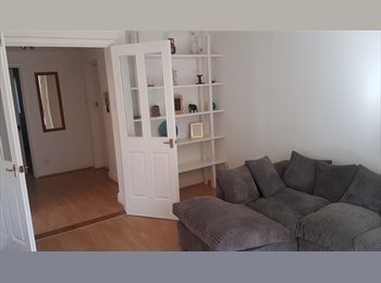 Roomgo UK - Great 2 Bed House Share, Kingston upon Thames - £600 pcm