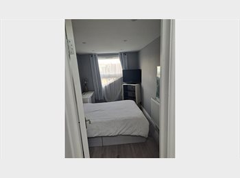 Roomgo UK - Cosy double room, Tooting - £850 pcm