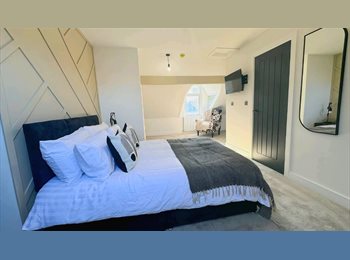 Roomgo UK -  Brand New Luxury En-Suite Rooms – High-Spec 6-Bed Co Living Home , Hartlepool - £575 pcm