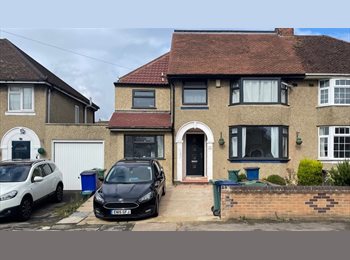 Roomgo UK - Business park house, Cowley - £900 pcm