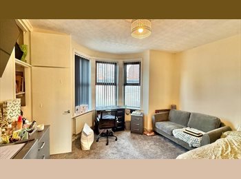 Roomgo UK - £660pm all inclusive, walk to uni and centre, Moss Side - £660 pcm