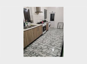 Roomgo UK - B31 2SQ: Room for Rent – All Benefits Considered – Available Now, Gravelly Hill - £70 pcm