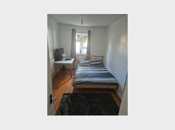Roomgo UK - Spacious room, West Norwood - £800 pcm