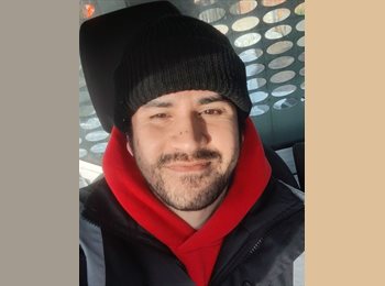 Roomgo UK - Benjamin - 32 - Colchester