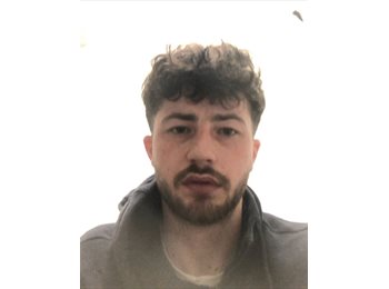Roomgo UK - Joe - 23 - Luton