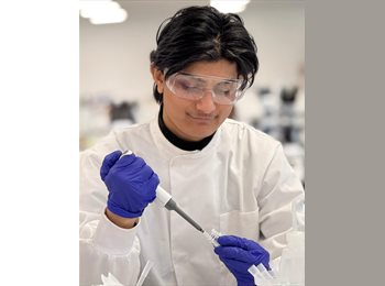 Roomgo UK - Aayush - 23 - Carmunnock