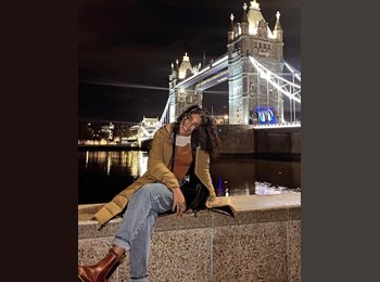 Roomgo UK - Kya - 29 - Liverpool