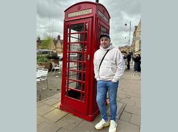 Roomgo UK - Artem - 36 - Aylesbury