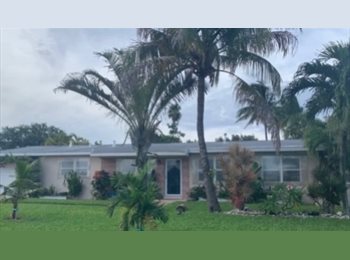 Roomgo US - 3 ROOMS AVAILABLE, 4 min. from beach, with Pool‼️, Melbourne - $850 pm