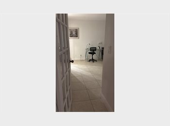 Roomgo US - 1/1 rental, Boca Raton - $1,450 pm