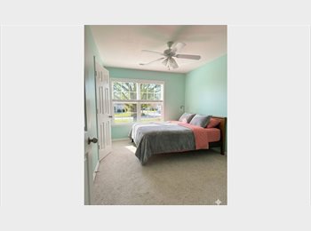 Roomgo US - Private Room - Fully furnished Near Walmart HQ $650, Rogers - $650 pm