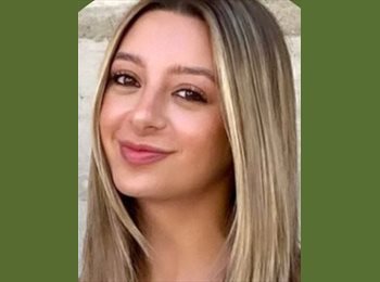 Roomgo US - Mariana - 23 - New Orleans