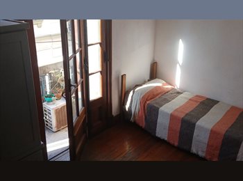 Roomgo AR - Habitación a la calle con balcón. Super luminosa  Parque Rivadavia., Buenos Aires - AR$ 450.000 pm