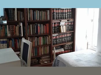 Roomgo AR - RECOLETA-Habitacion single c/baño compartido EUR 390 + Luz + Gas ÷ entre 5 moradores, Buenos Aires - AR$ 660.000 pm