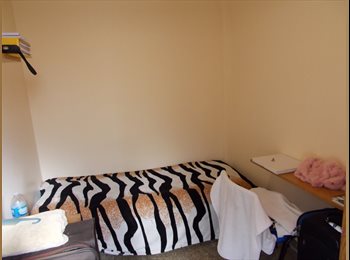 Roomgo AR - se alquila habitación en  barrio norte, Buenos Aires - AR$ 400.000 pm