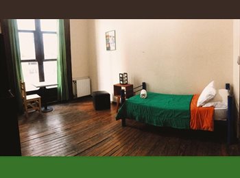 Roomgo AR - Habitación SINGLE con baño compartido en el Obelisco , Buenos Aires - AR$ 590.000 pm
