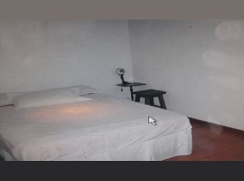 Roomgo AR - Habitacion con baño privado y terraza para chica que estudie o trabaje fuera de casa, Buenos Aires - AR$ 360.000 pm