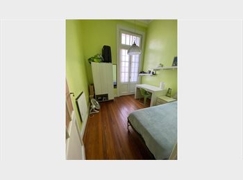 Roomgo AR - Habitacion con balcón en edificio histórico, Buenos Aires - AR$ 495.000 pm