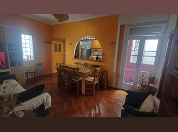 Roomgo AR - Alquilo en casa de familia,  dormitorio con toilette privado ., Buenos Aires - AR$ 330.000 pm