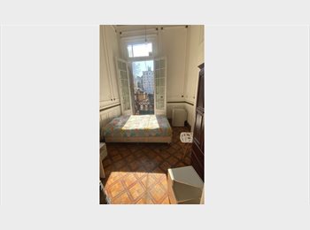 Roomgo AR - Casa estudiantes Habitacion con Balcon / Recoleta, Buenos Aires - AR$ 420.000 pm