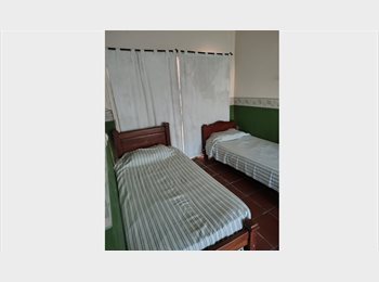 Roomgo AR - Casa Alberdi, Córdoba - AR$ 300.000 pm