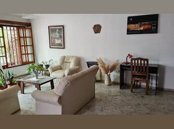 Roomgo AR - Alquiler hab amoblada, Godoy Cruz - AR$ 220.000 pm