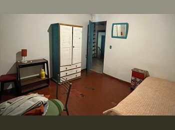 Roomgo AR - Depto compartido - Habitación privada individual para varón - Facultad medicina barrio recoleta, Buenos Aires - AR$ 370.000 pm