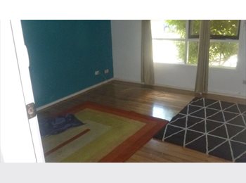 Roomgo AU - Clean room availabel with off st parking, Botanic Ridge - $140 pw